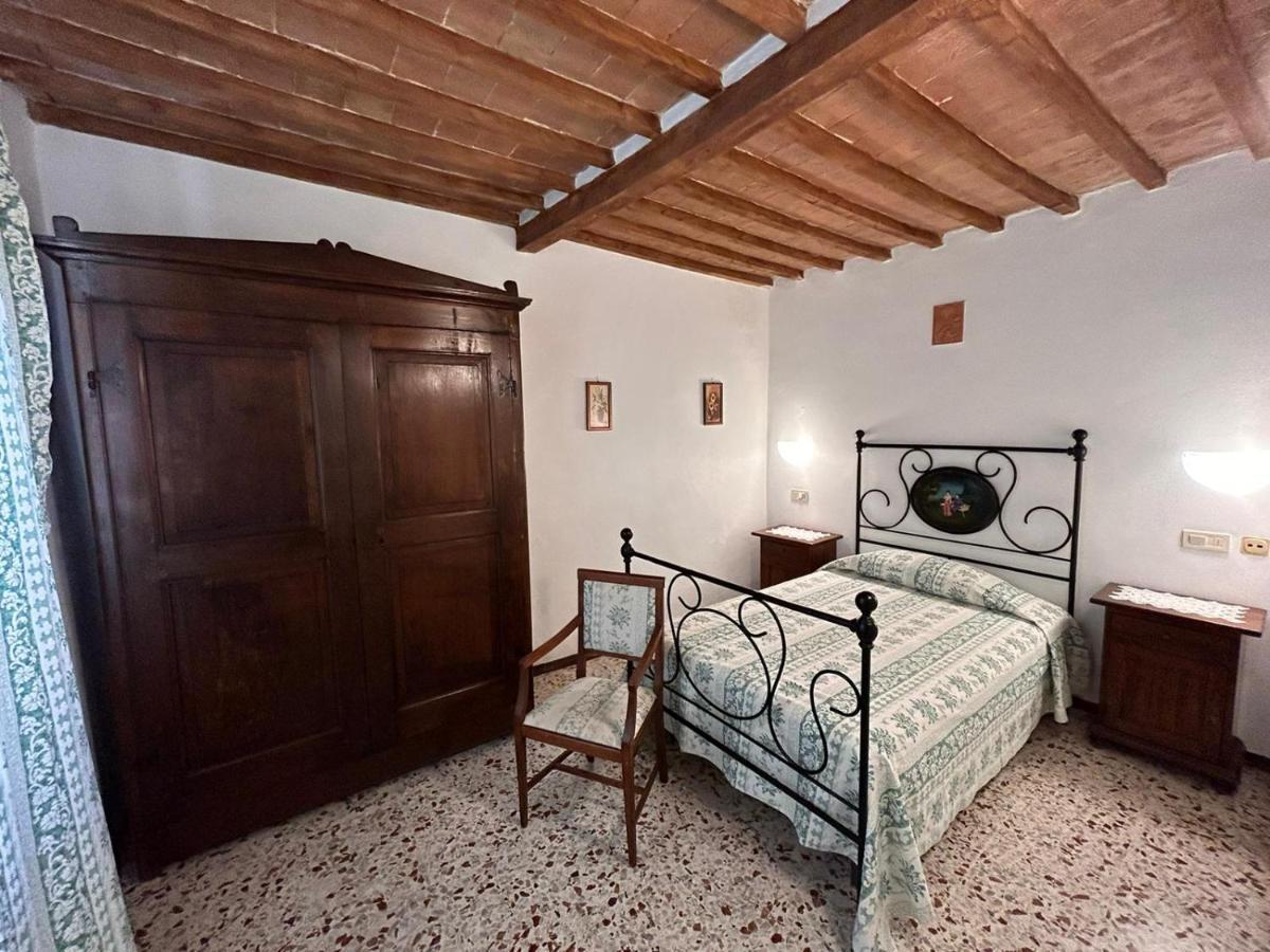 Camere Gozzante Pienza Luaran gambar
