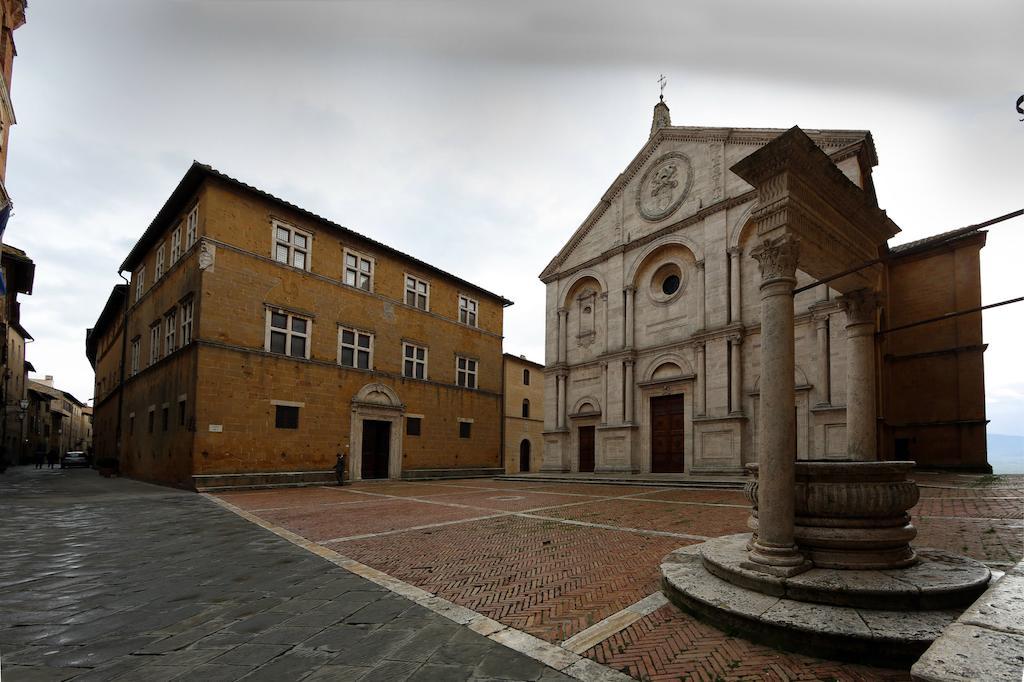 Camere Gozzante Pienza Luaran gambar