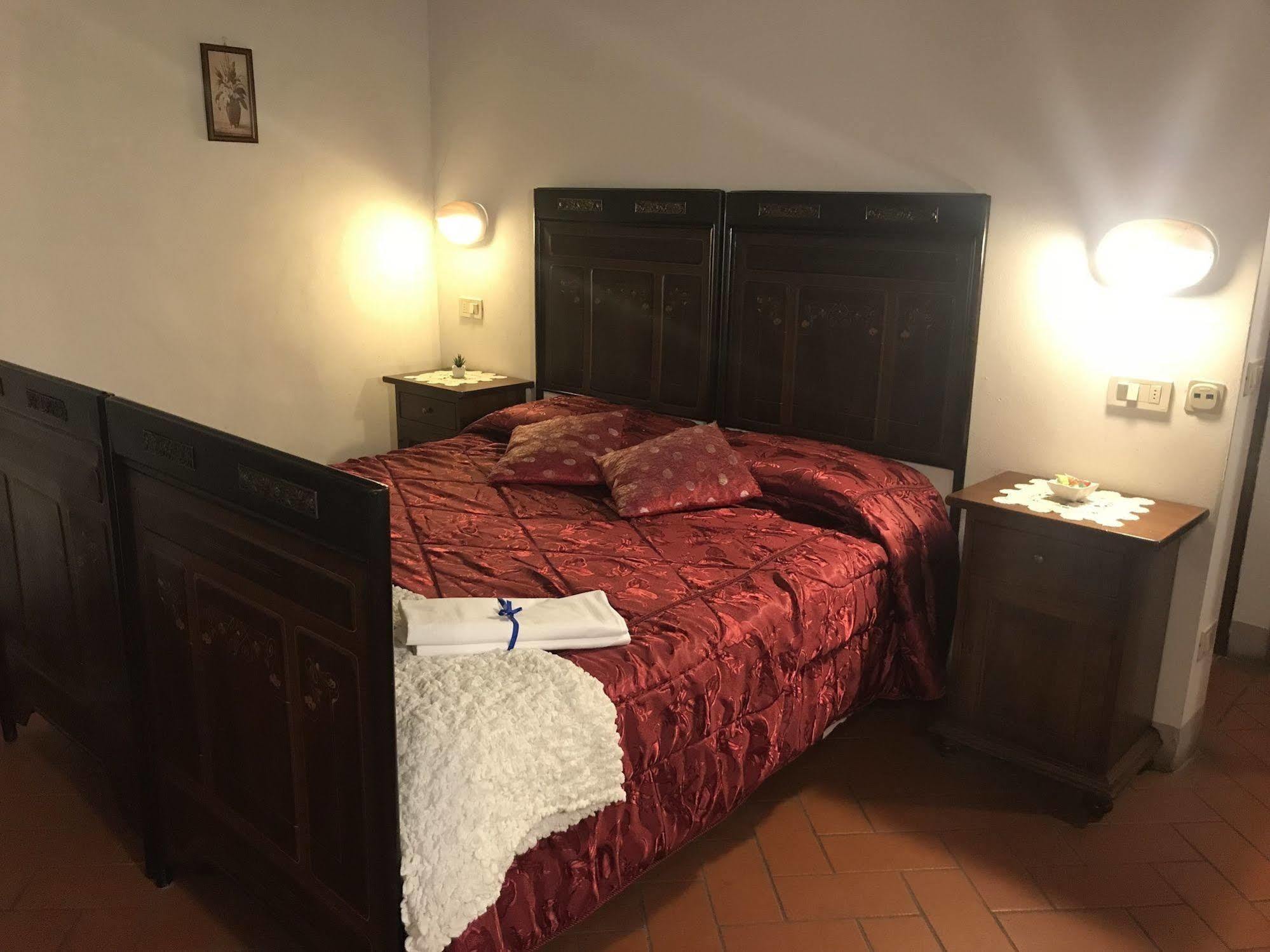 Camere Gozzante Pienza Luaran gambar