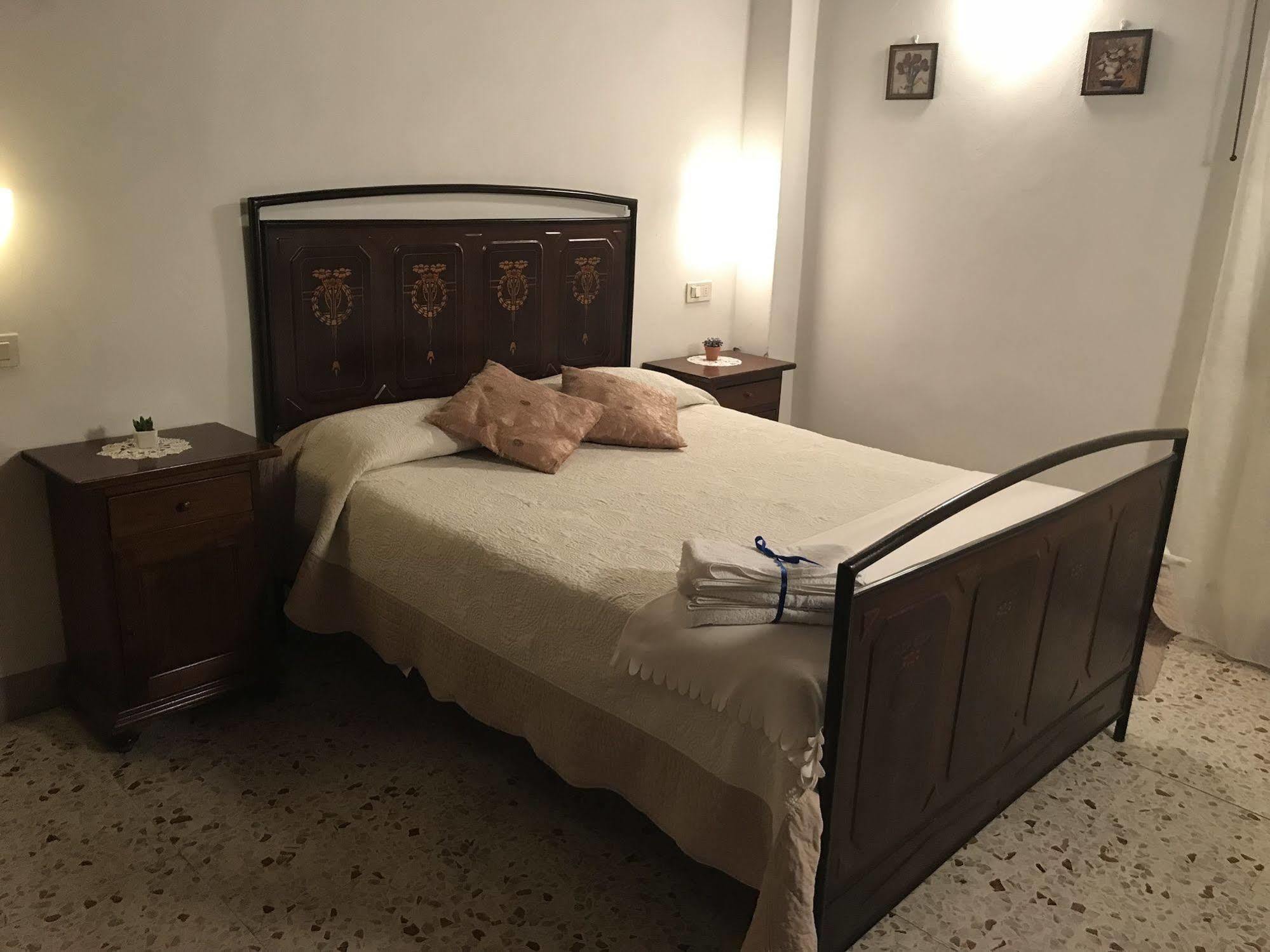 Camere Gozzante Pienza Luaran gambar