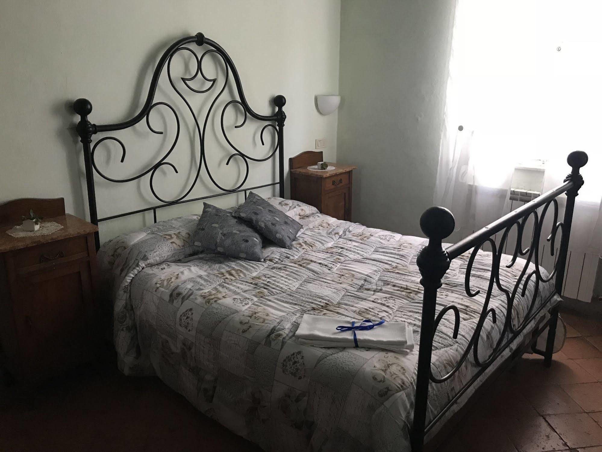 Camere Gozzante Pienza Luaran gambar