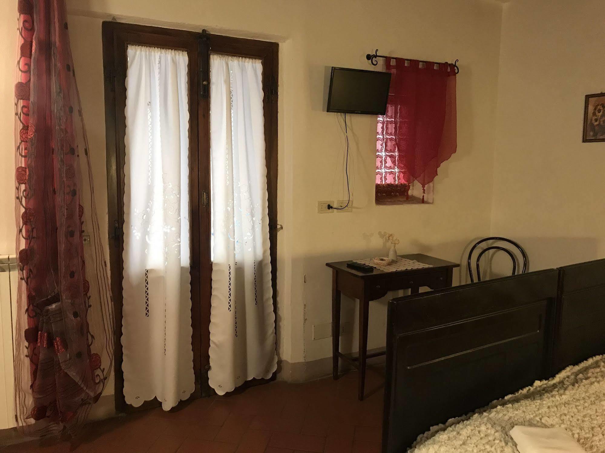 Camere Gozzante Pienza Luaran gambar