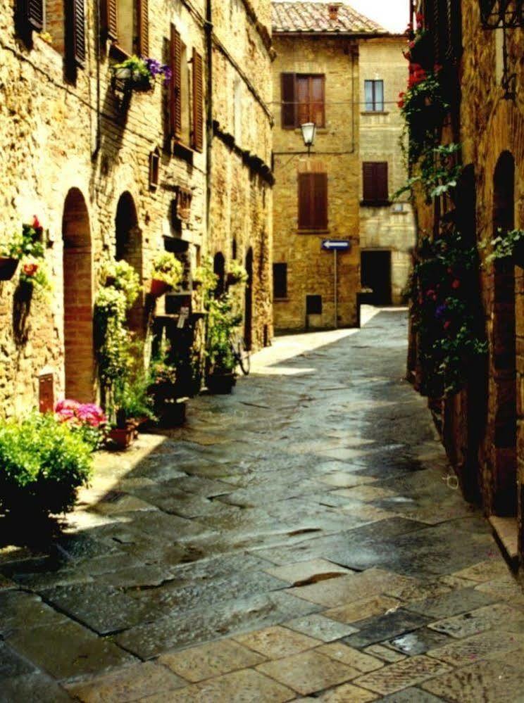 Camere Gozzante Pienza Luaran gambar